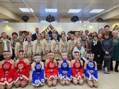 «От истоков к настоящему»: выставка сюльдюкарских мастериц в честь Дня Мирнинского района