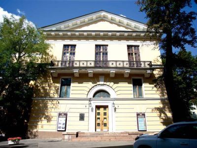 Административное здание Совмина РСФСР, 1950-1953 гг., архитекторы В.Г. Гельфрейх, В.Я. Кабанов