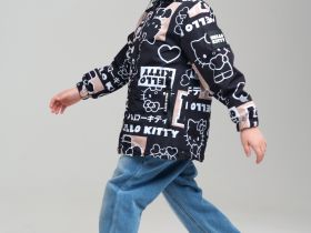 Куртка текстильная с полиуретановым покрытием для девочек (ветровка)