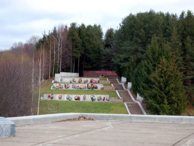 Воинское кладбище, где похоронены 809 офицеров и 10844 солдата и сержанта, погибших в годы Великой Отечественной Войны