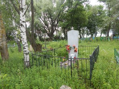 Братская могила 31 советского воина, погибшего в 1943 г. в боях с немецко-фашистскими захватчиками