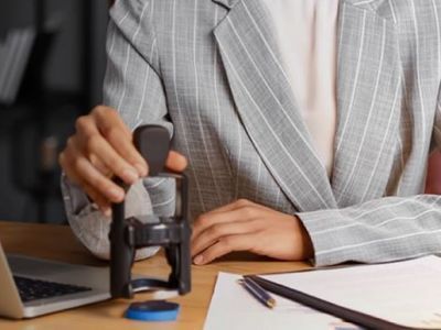 Дарственные теперь нужно заверять у нотариуса