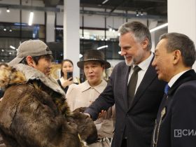 В Якутии отметили 80-летие Бориса Неустроева — Мандар Уус