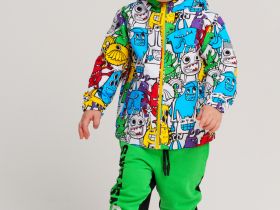 Куртка детская текстильная с полиуретановым покрытием для мальчиков (ветровка)