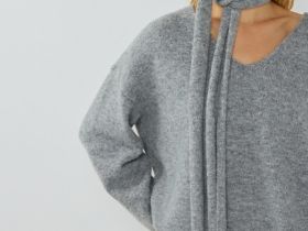 Джемпер с шарфом, Серый