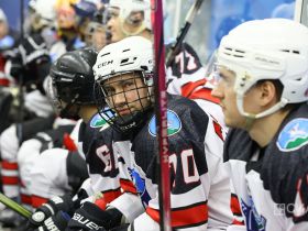 Более 20 любительских команд собрала «Ночная хоккейная лига» в Якутии