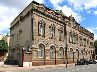 Городская усадьба Я.А.Рекка, начало XX в., архитектор Г.А.Гельрих: - Главный дом, начало XX в., архитектор Г.А.Гельрих