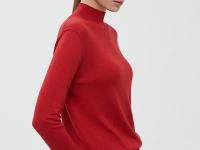 Джемпер с воротником-стойкой