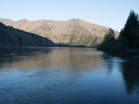 Река Индигирка. Через Ущелье Восторга и Восхищения! Маршрут: п. Усть-Нера - с. Хонуу