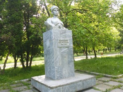 Памятник И.А. Кочубею