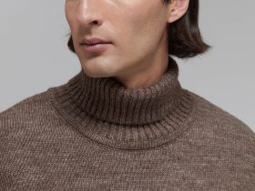 Свитер мужской