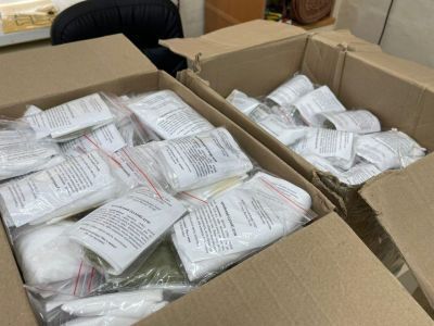 В Якутске школьники изготовили «сухой душ» для участников СВО