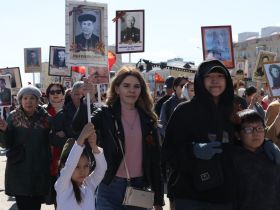 Фото. В Якутске акция «Бессмертный полк» собрала более 50 тысяч человек