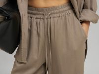 Свободные брюки со льном