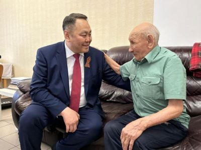 Альберт Семенов поздравил ветеранов и родных мобилизованных с наступающим Днем Победы