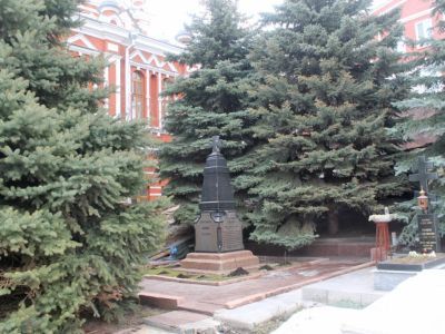 Место фамильных захоронений историка, общественного деятеля П.В.Алабина и видного самарского архитектора А.А.Щербачёва