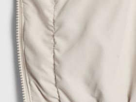 Утеплённый жилет для девочек, Белый