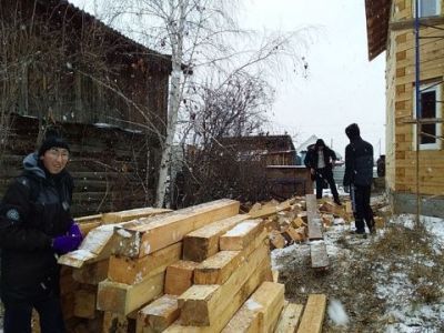 Добрыми делами отметили день рождения Путина активисты «Единой России» в Якутии