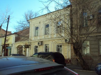 Дом жилой с торговыми палатками Власова, кон. XIX в.