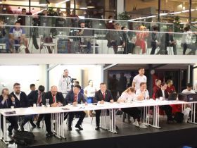 Абсолютные чемпионы мира благодарят "Железные дороги Якутии"