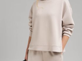 Свободная толстовка с капюшоном