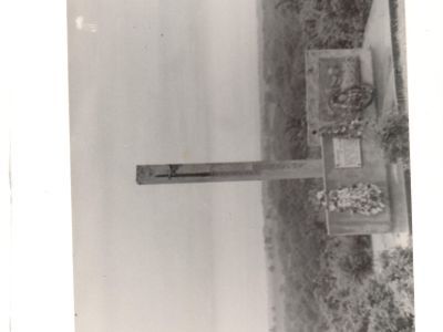 Обелиск жертвам фашизма установлен в 1972 году в честь 500 советских военнопленных, заживо сожженных немецко-фашистскими захватчиками