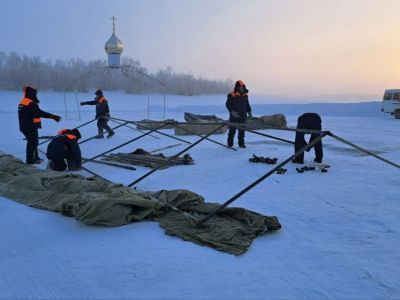 Фото, видео: в Якутске готовят купель к Крещенским купаниям