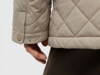 Утепленная стеганая куртка с отложным воротником