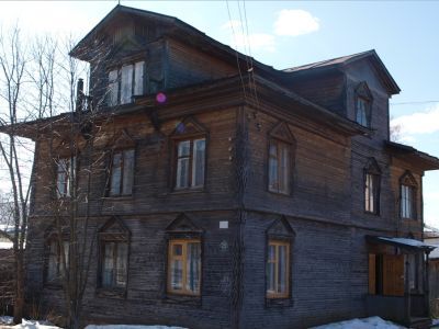 Жилой дом с мезонином