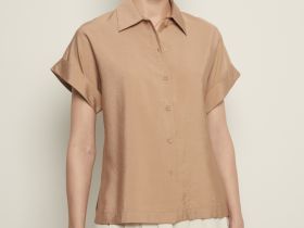 Блузка свободного кроя с коротким рукавом