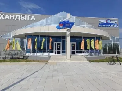 В аэропорту Хандыга идет капремонт взлетно-посадочной полосы