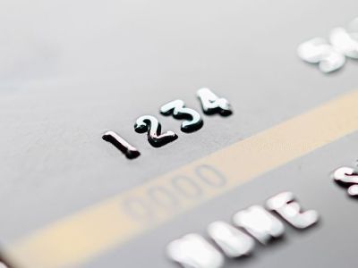 Центробанк предупредил о хитростях с кредитными картами