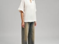 Свободная блузка изо льна и вискозы