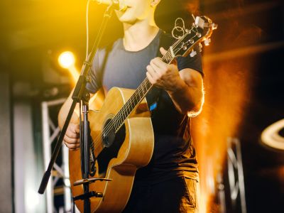 Билеты на Концерт ко дню рождения Владимира Высоцкого (Культурный центр «Урал») / Концерт | Афиша | ИнфоТаймс