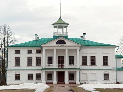 Главный дом усадьбы ("Большой дом")