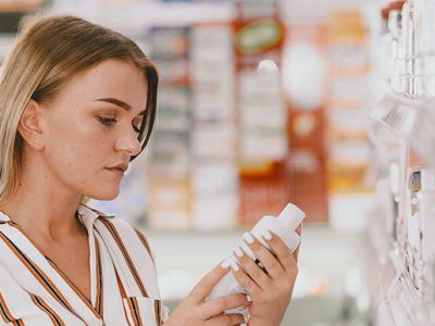 Каждый четвертый изучает состав перед покупкой косметики