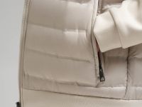 Стеганая куртка с наполнителем из натурального пуха