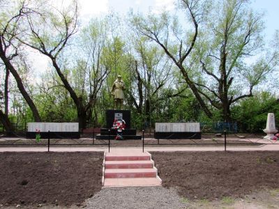 Братская могила воинов, погибших в 1943 г.