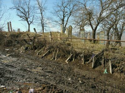 Стела надмогильная