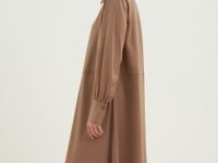 Платье в рубчик с отложным воротником