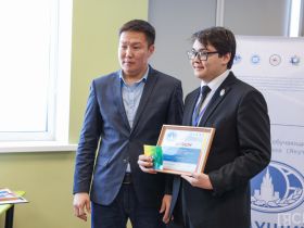 Старшеклассник из Якутска стал абсолютным победителем конкурса «Будущий дипломат – 2025»