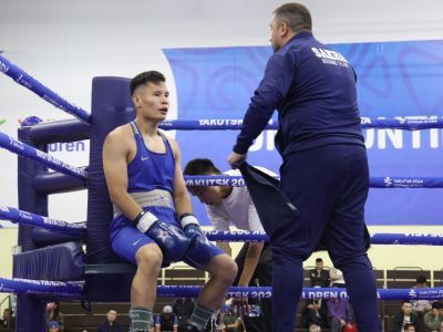 Золото Голиковых, победы Якутска и Усть-Алдана. Завершился чемпионат Якутии по боксу