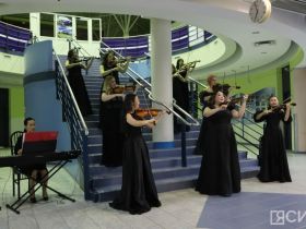 В аэропорту Якутска проводили пассажиров юбилейного рейса в Харбин