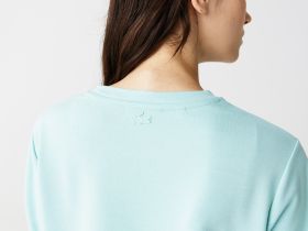 Женское платье Lacoste с вырезом