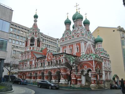 Церковь Троицы в Никитниках (с фресками и иконописью Симона Ушакова)