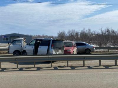 Пьяный водитель устроил массовое ДТП в Якутске