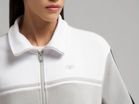 Толстовка свободного кроя из футера