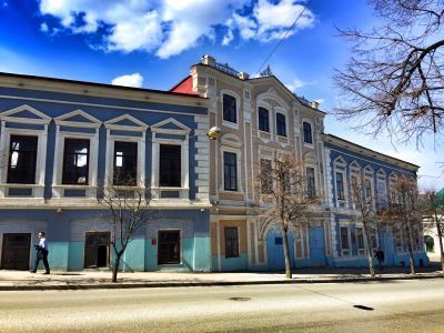 Дом, в котором с осени 1897 года по весну 1899 г. жил великий русский артист В.И.Качалов, в 90-х годах в доме помещались "номера для приезжих Михайлова"