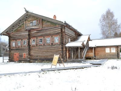 Дом Клокотова (дер.)