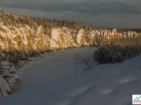 Зима на реке Синяя. Синские Столбы